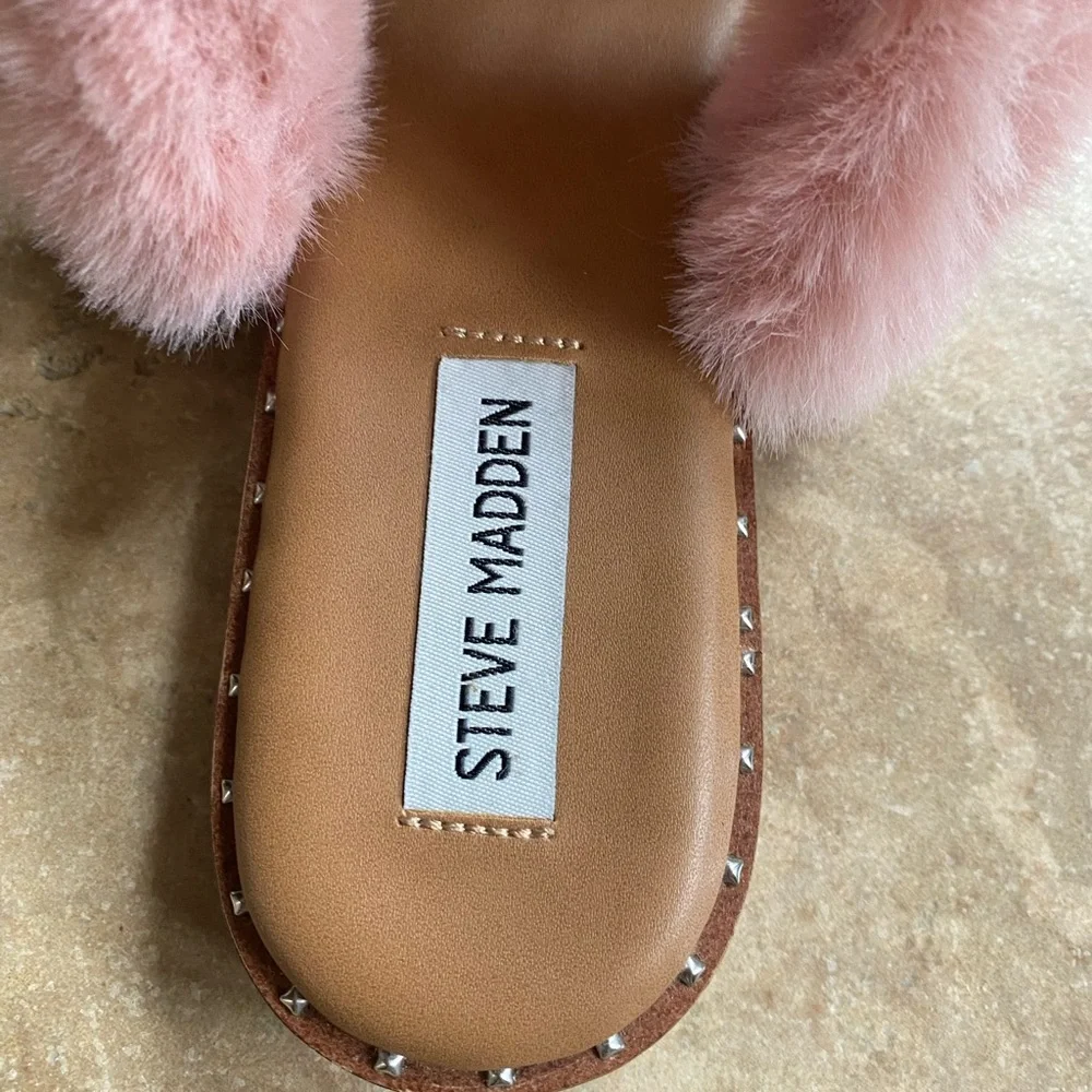 Pink Fluffy Sandals - Picture 4 of 4